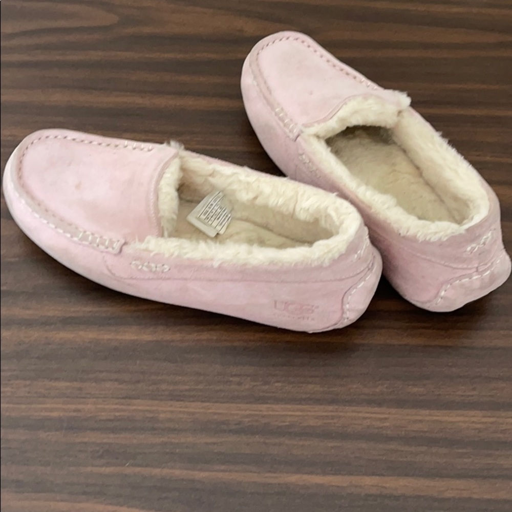 UGG slippers light pink